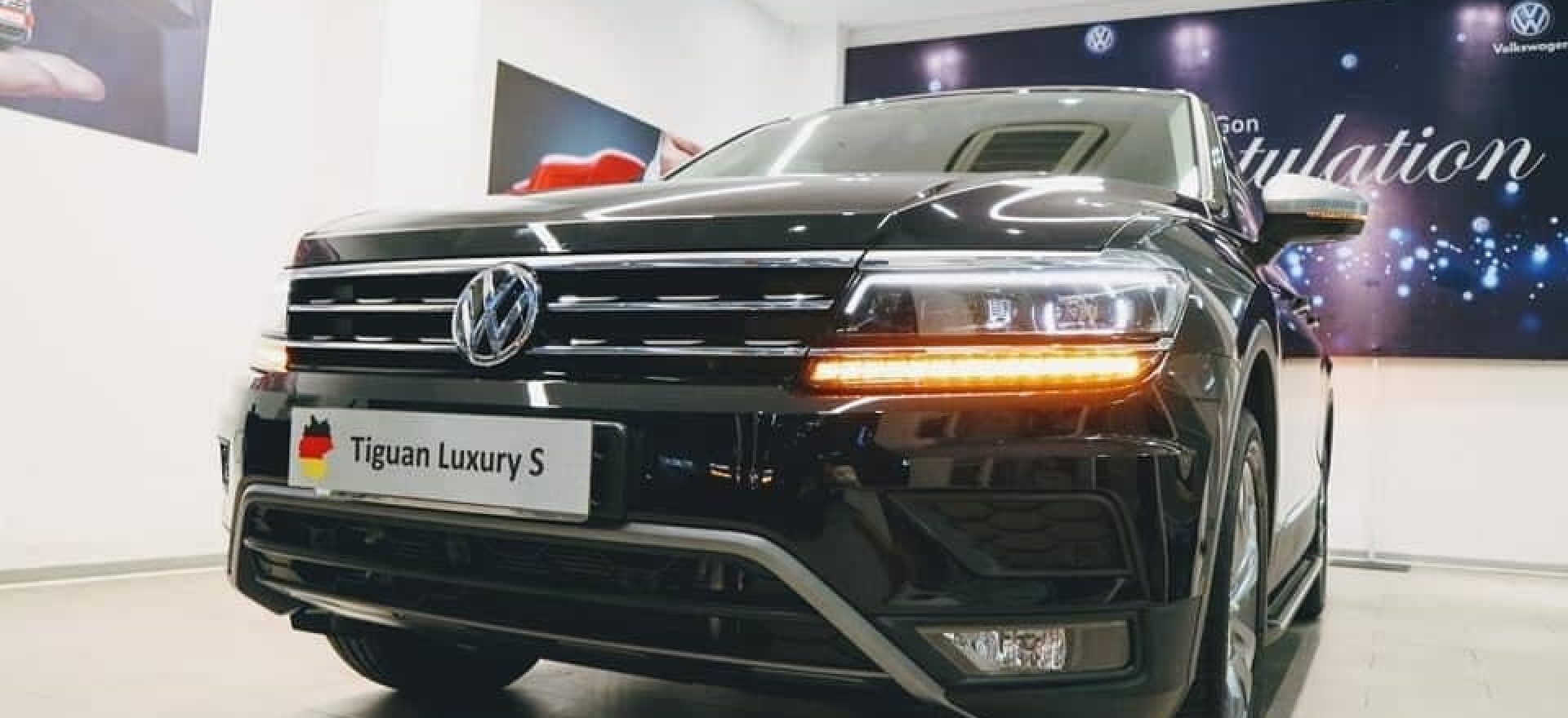 ngoai-that-tiguan-luxury-2020-den-anh-kim