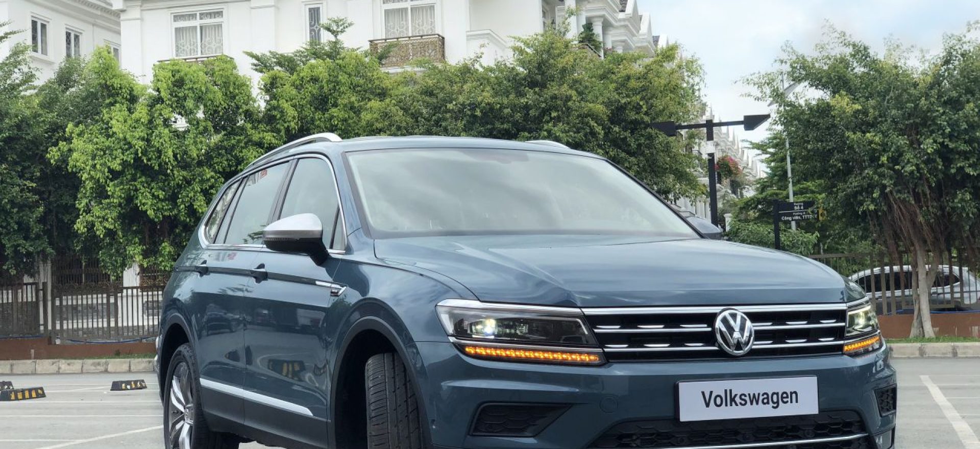 xe_Tiguan_luxury